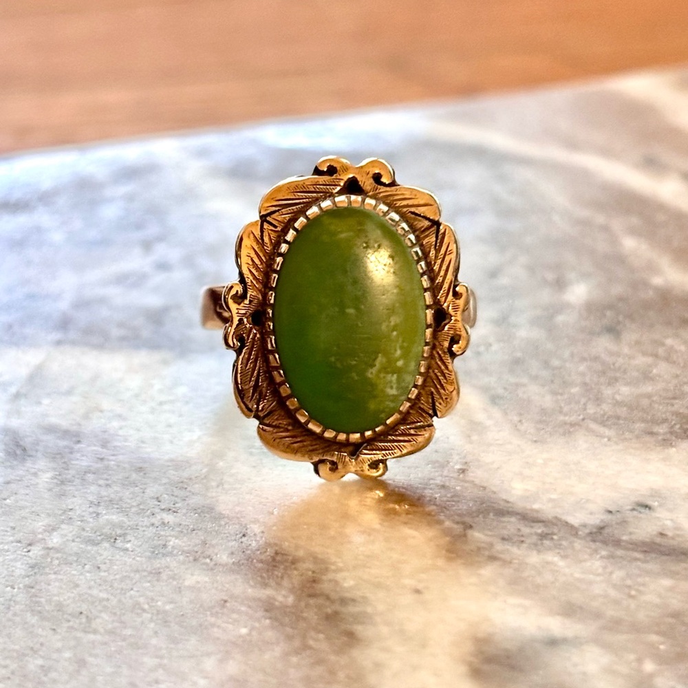 Elegant Gold and Green turquoise antique Women's Ring